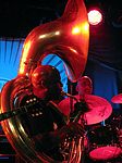 Joseph Daley (sousaphone) und Rich Huntley (dr)